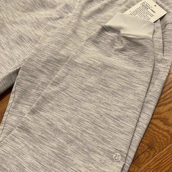 On the Fly Jogger Luxrreme - Lululemon - Picture 3 of 5